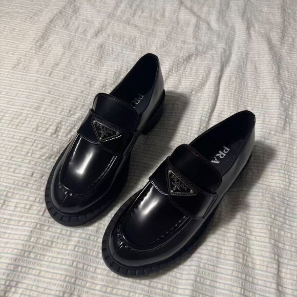 Prada Women’s Black Loafers - Picture 1 of 5